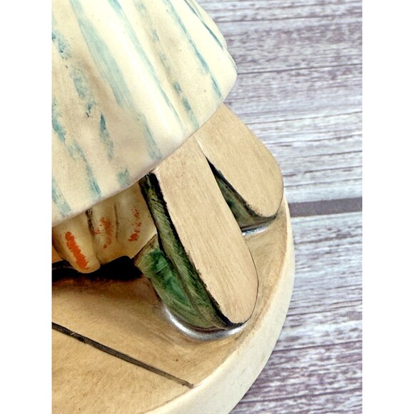 Hummel #363 Big Housecleaning TMK5 Goebel Last Bee w BOX Excellent Condition - Picture 11 of 14